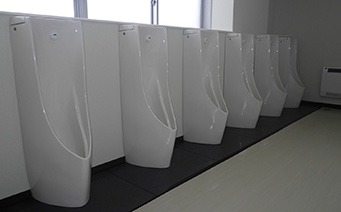 ③紫波町立第一中学校トイレ改修工事